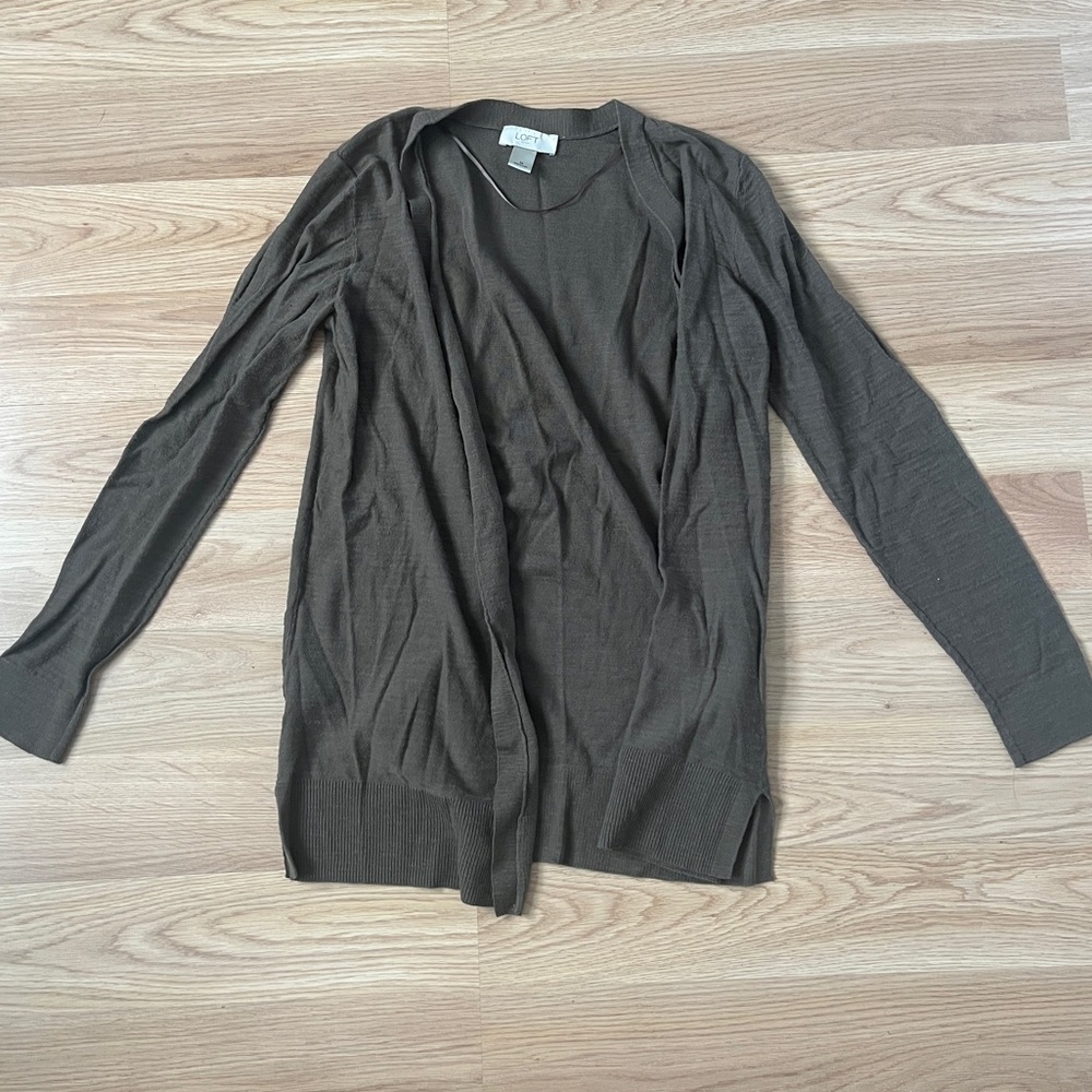 Loft dark green/gray cardigan
